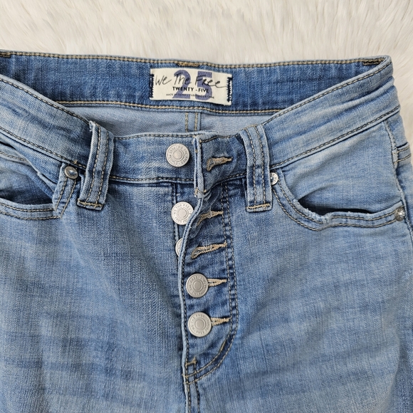 Free People Blue Flare Wide Leg Jeans, Lightweight, Soft, Size 25, Cute Hem - Picture 3 of 5